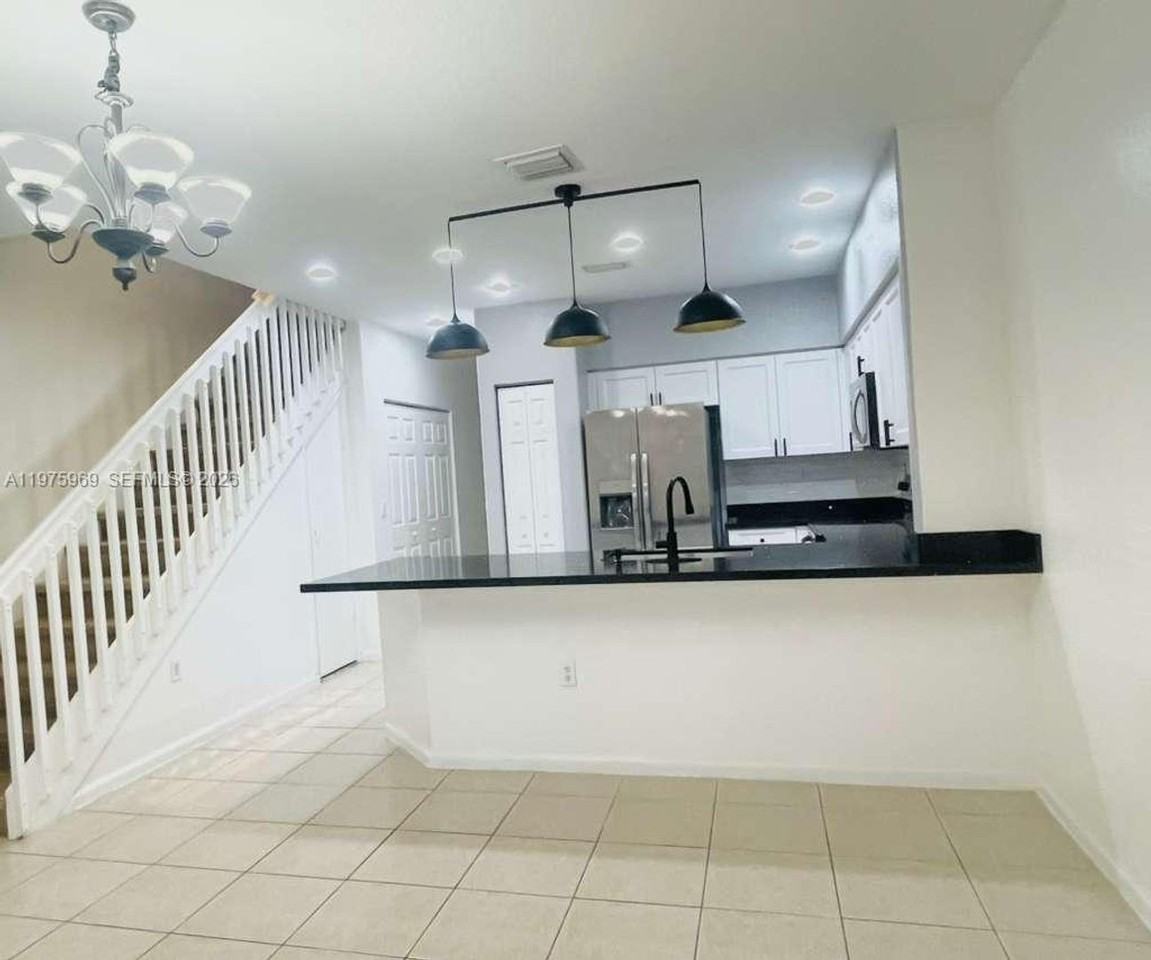 8344 8344 SW 27 107 - Photo 3 of 11