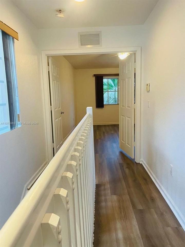 8344 8344 SW 27 107 - Photo 4 of 11