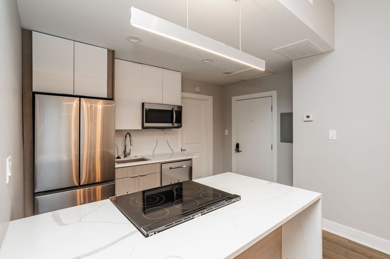 Renovated Gold Coast Apartments - Photo 4 of 13