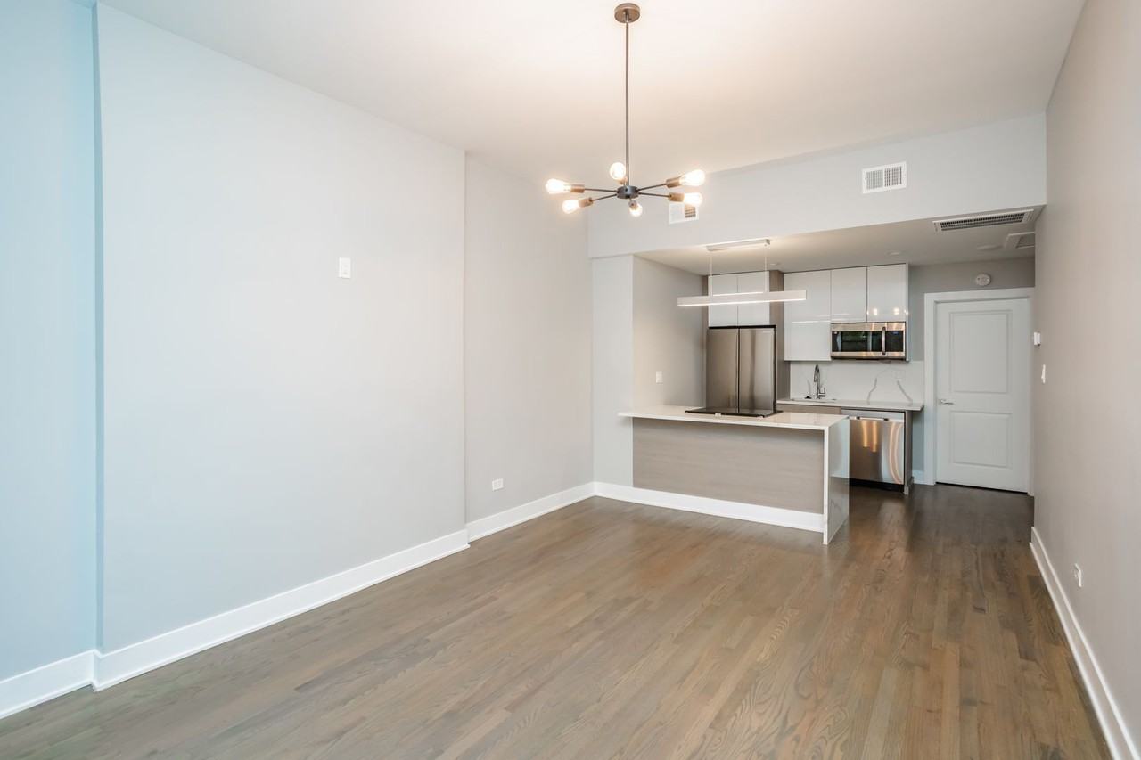 Renovated Gold Coast Apartments - Photo 5 of 13