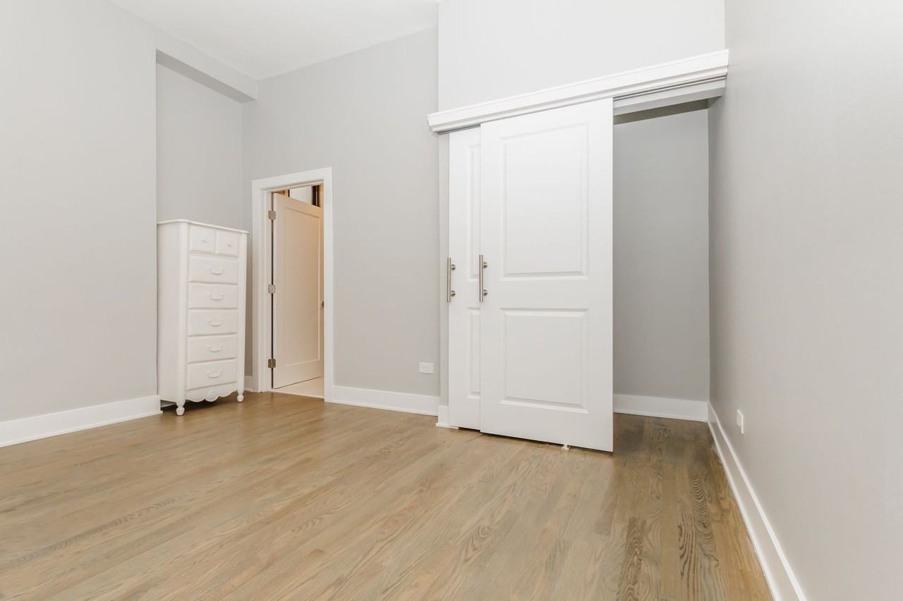 Renovated Gold Coast Apartments - Photo 6 of 13