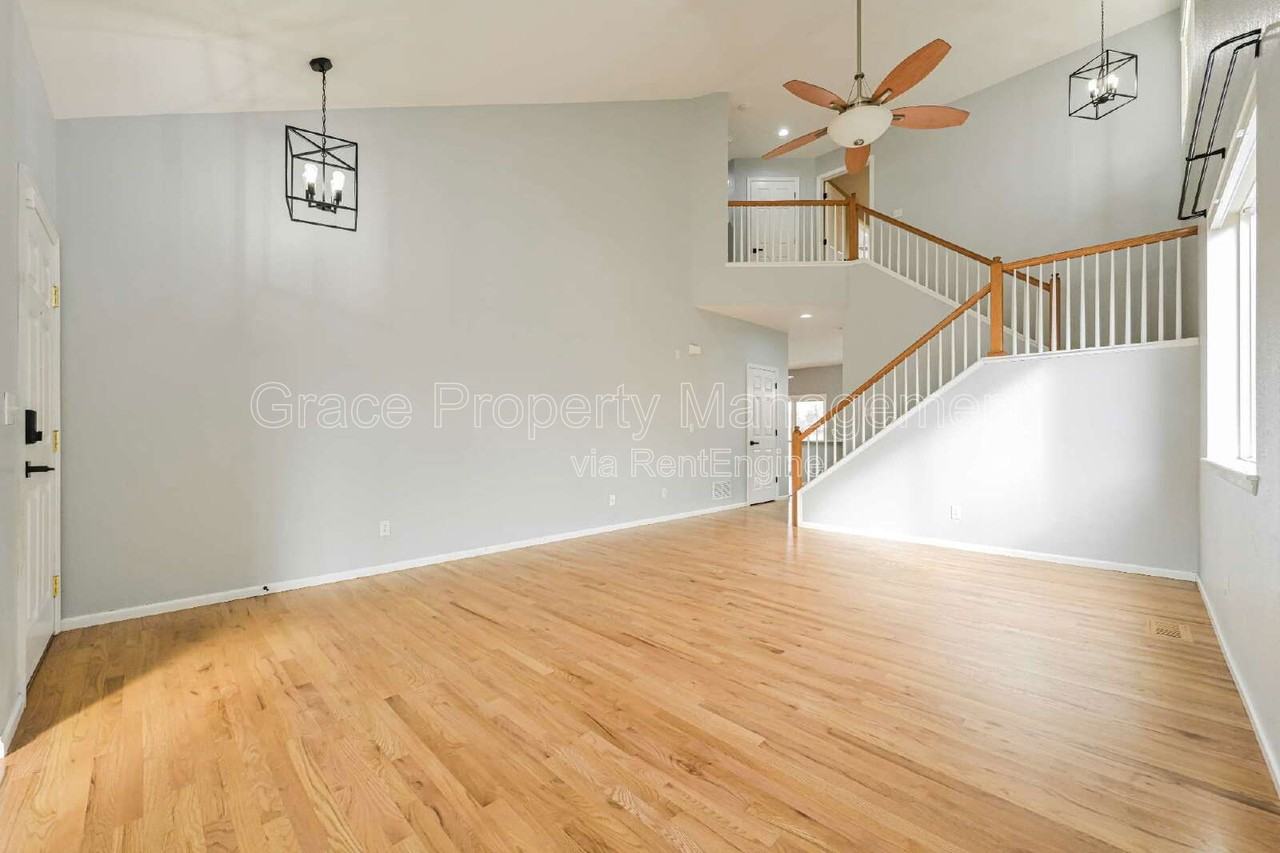 17071 Knollside Ave - Photo 2 of 26