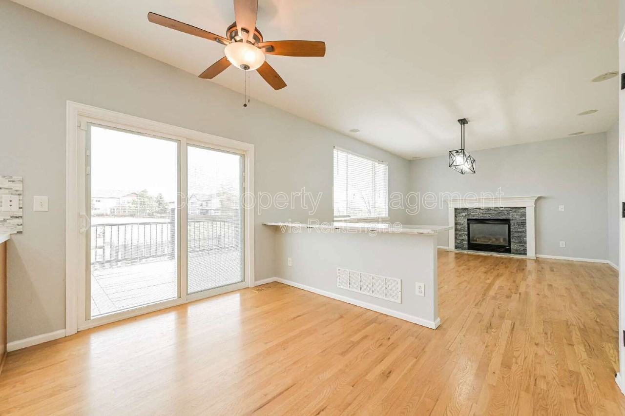 17071 Knollside Ave - Photo 6 of 26