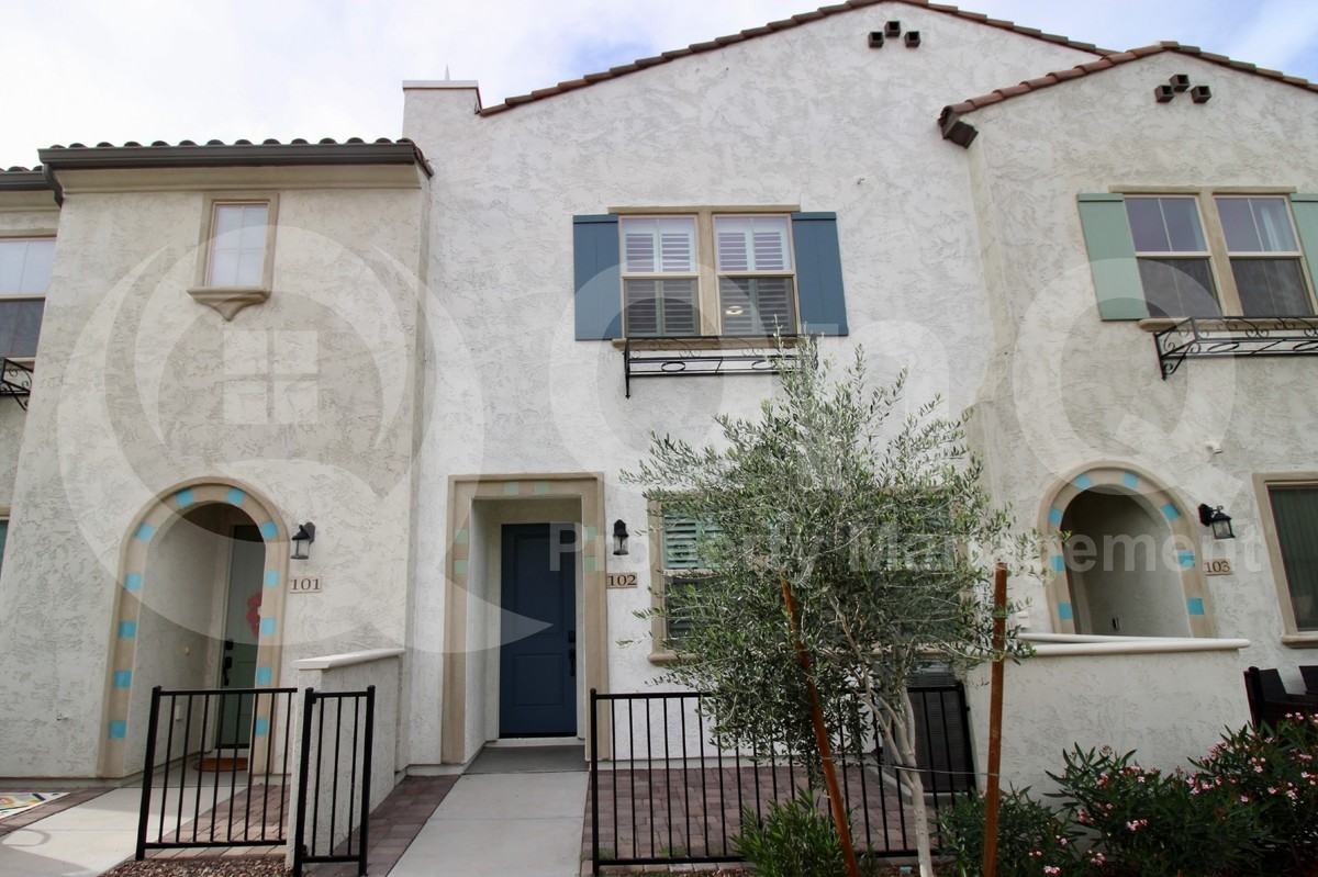 2633 S Catherine Dr #102 - Photo 2 of 15