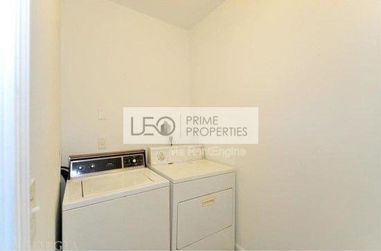 1035 Moreland Ave Se - Photo 7 of 10