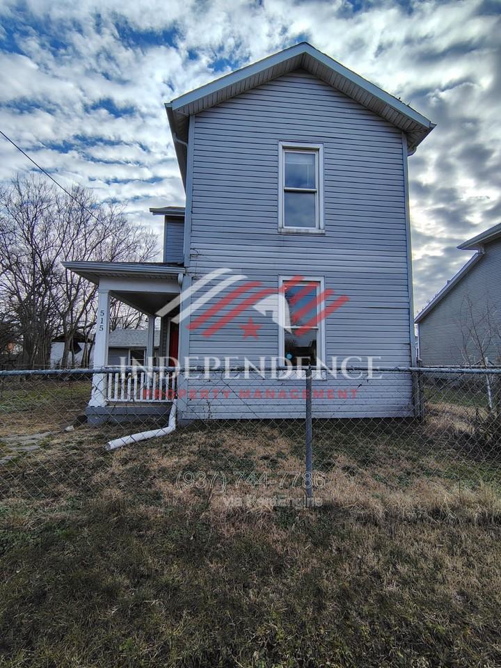 515 Crawford St - Photo 2 of 13