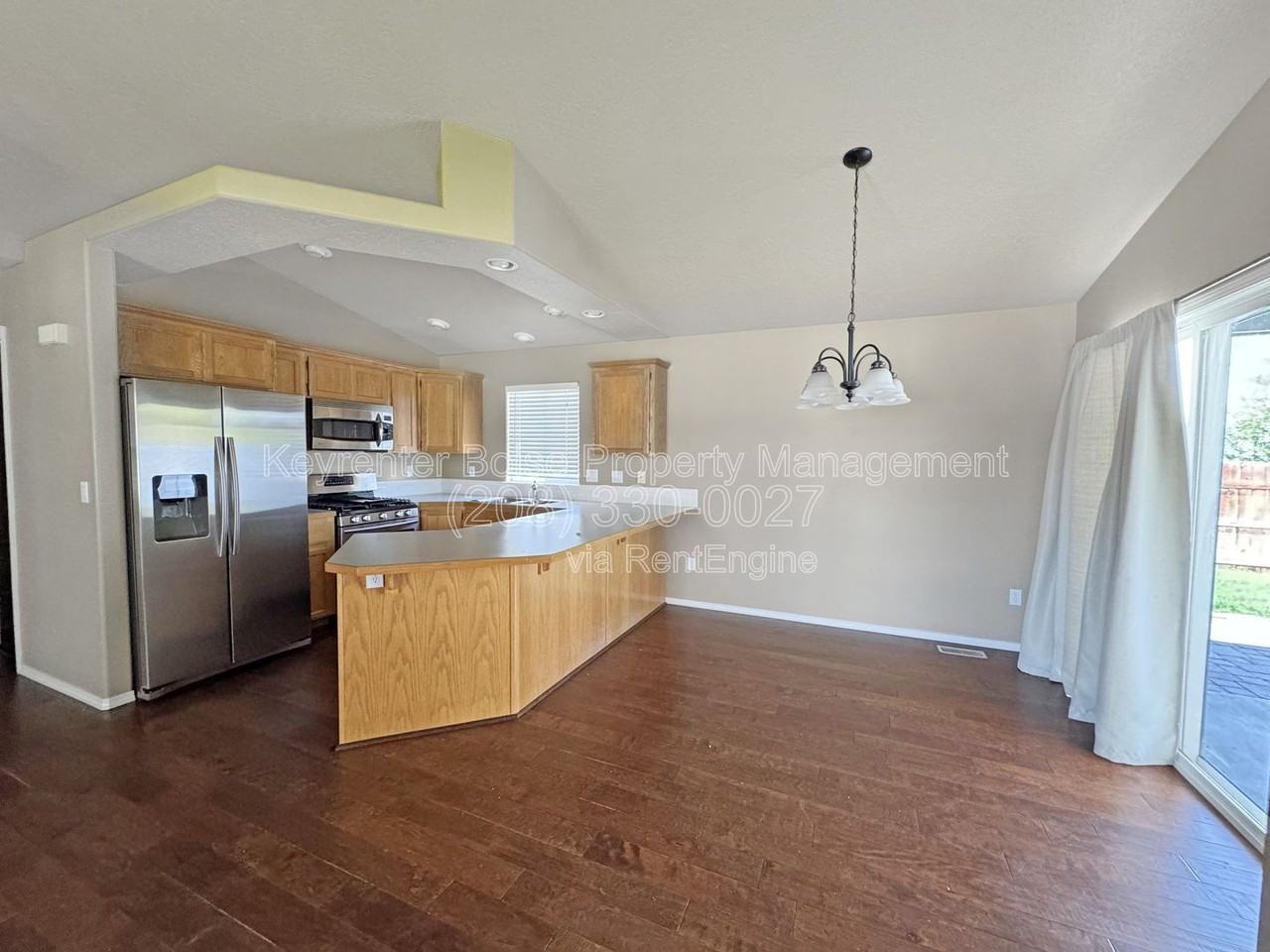 534 Seasons Ct - Photo 4 of 12