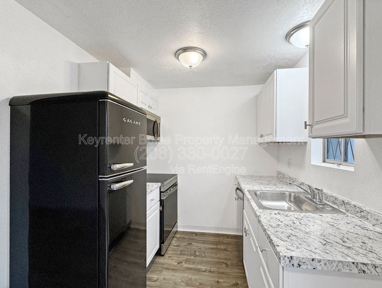 4811 W Targee St - Photo 5 of 15