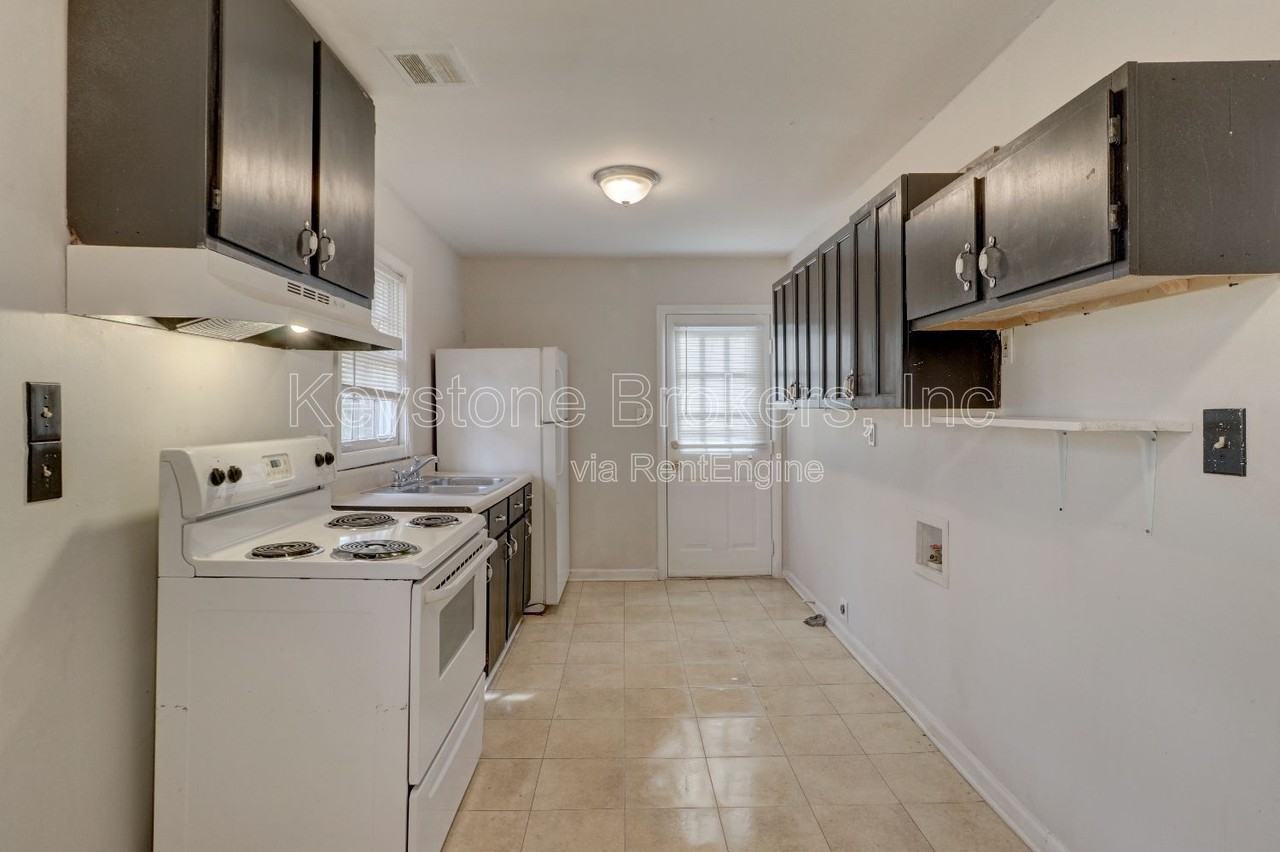 4168 Tara Dr - Photo 4 of 10