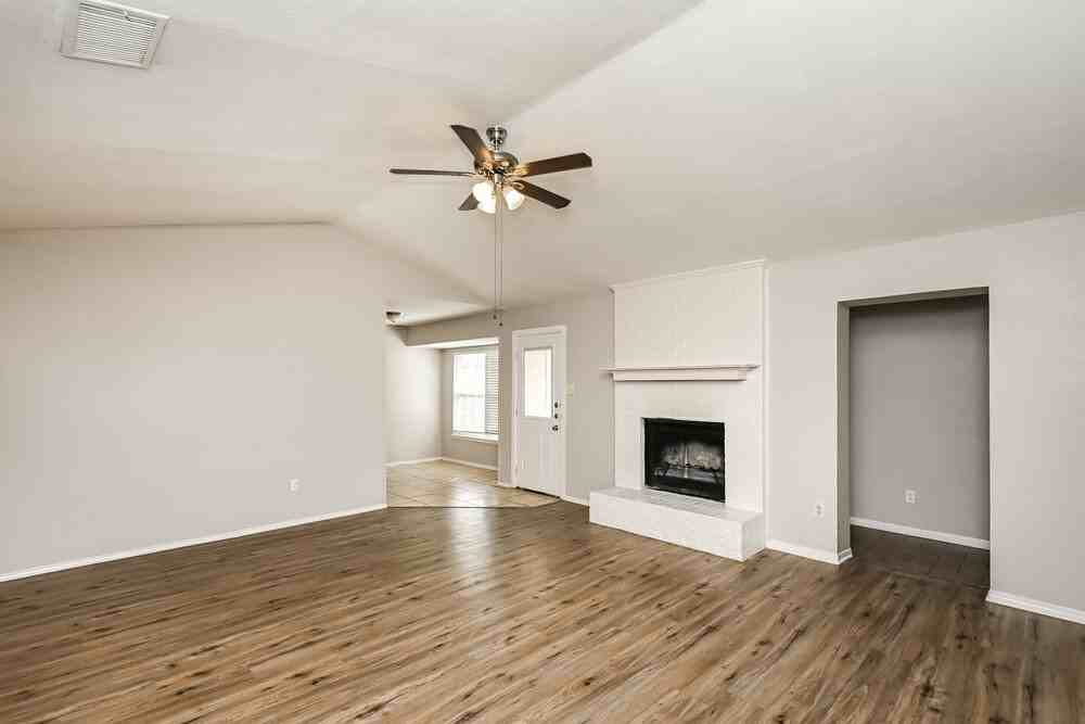 428 Guadalupe Dr - Photo 4 of 16