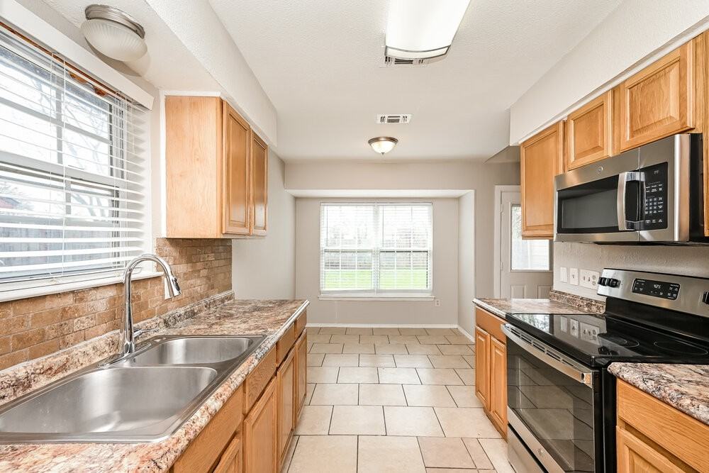 428 Guadalupe Dr - Photo 5 of 16