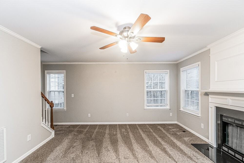 4809 Hodfield Ct - Photo 4 of 17