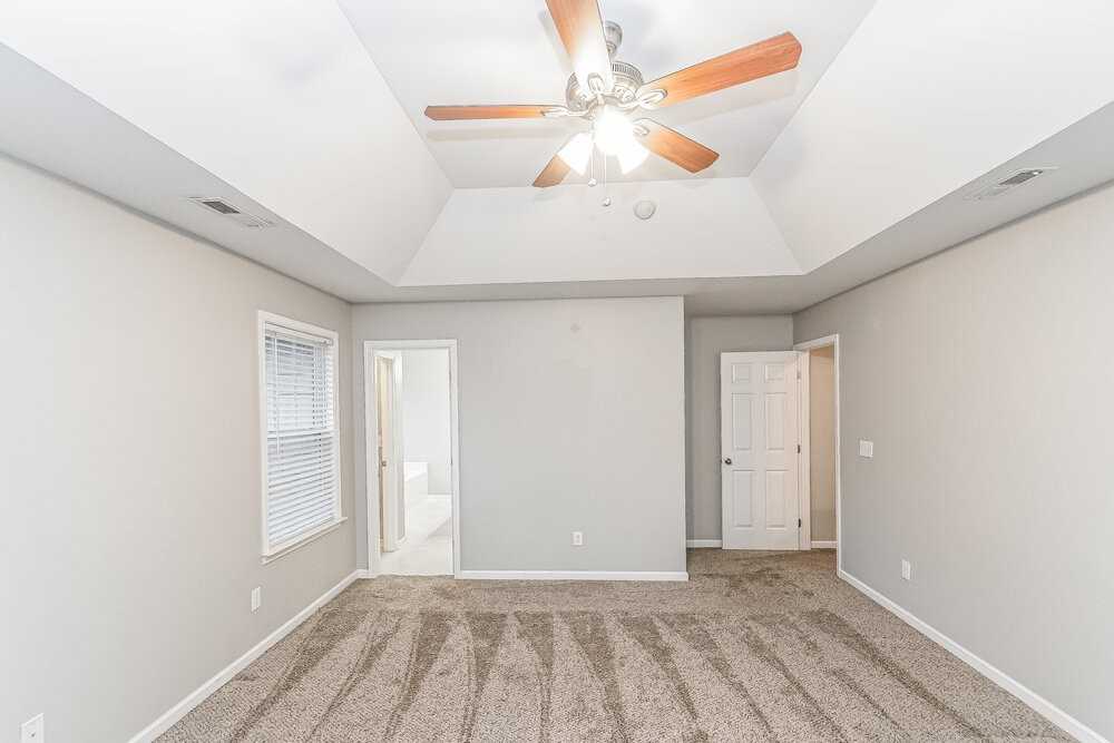 4809 Hodfield Ct - Photo 7 of 17