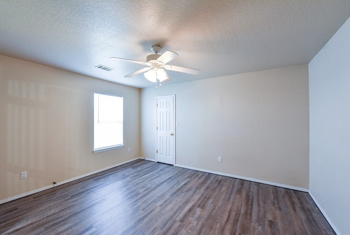 111155 Southroad #4 - Photo 2 of 20