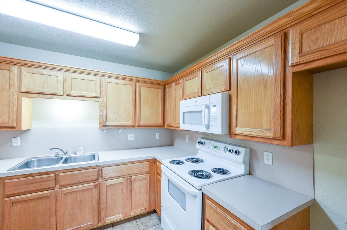 111155 Southroad #4 - Photo 2 of 20