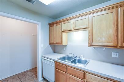 111155 Southroad #4 - Photo 6 of 20