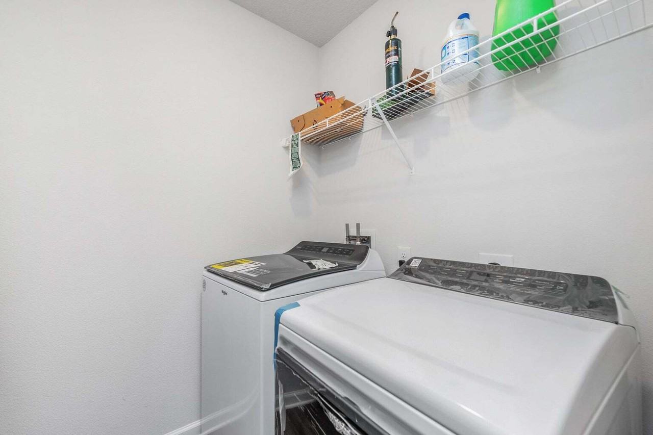 205 Laurel Hill St - Photo 5 of 16