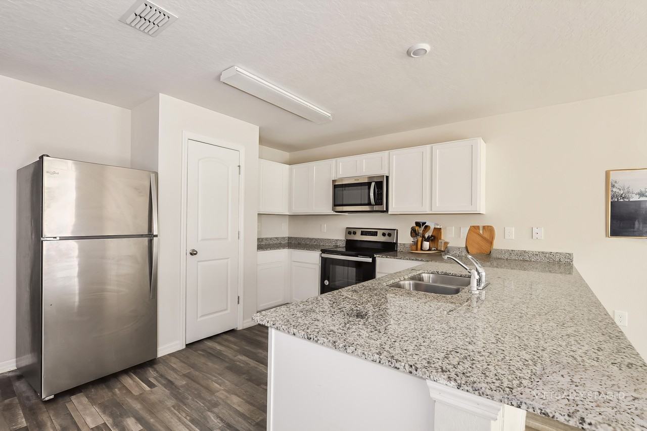 30 30 Perthshire Ln - Photo 5 of 14