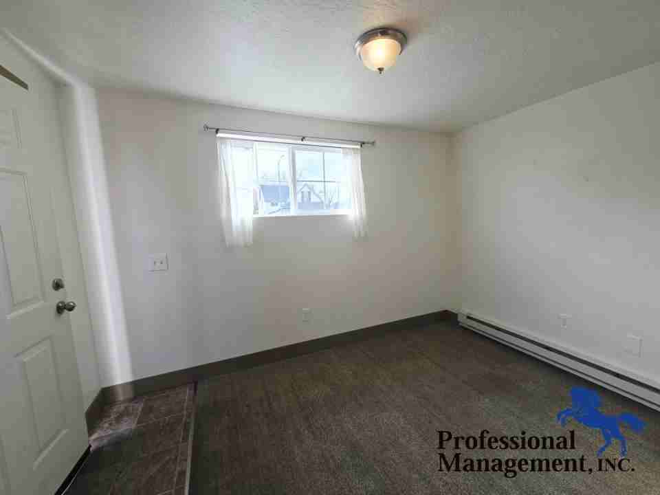 209 S 30th St #2 - Photo 2 of 7