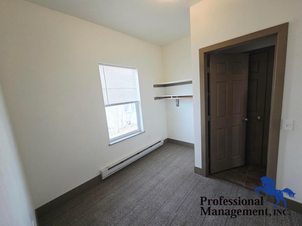 209 S 30th St #2 - Photo 5 of 7