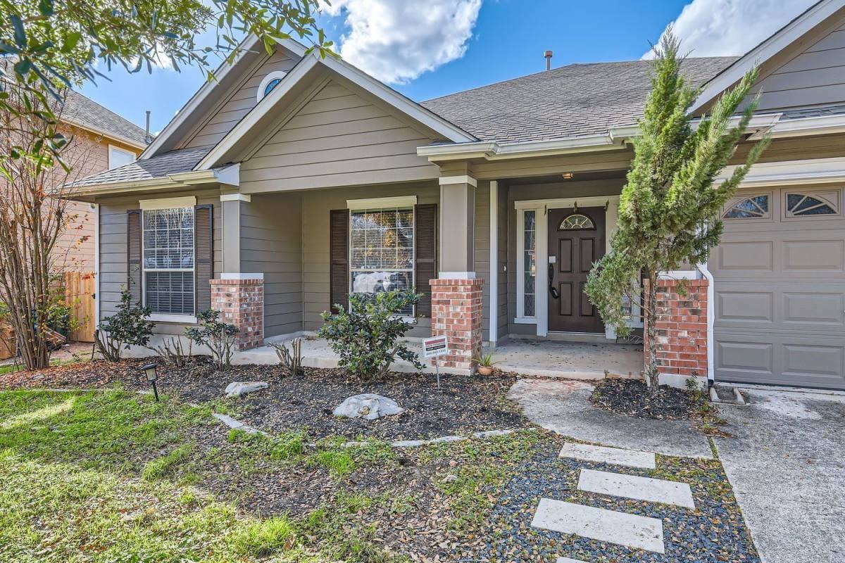 6609 Carrington Dr - Photo 3 of 10