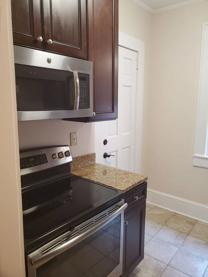 63 Lafayette Dr Ne #5 - Photo 2 of 10