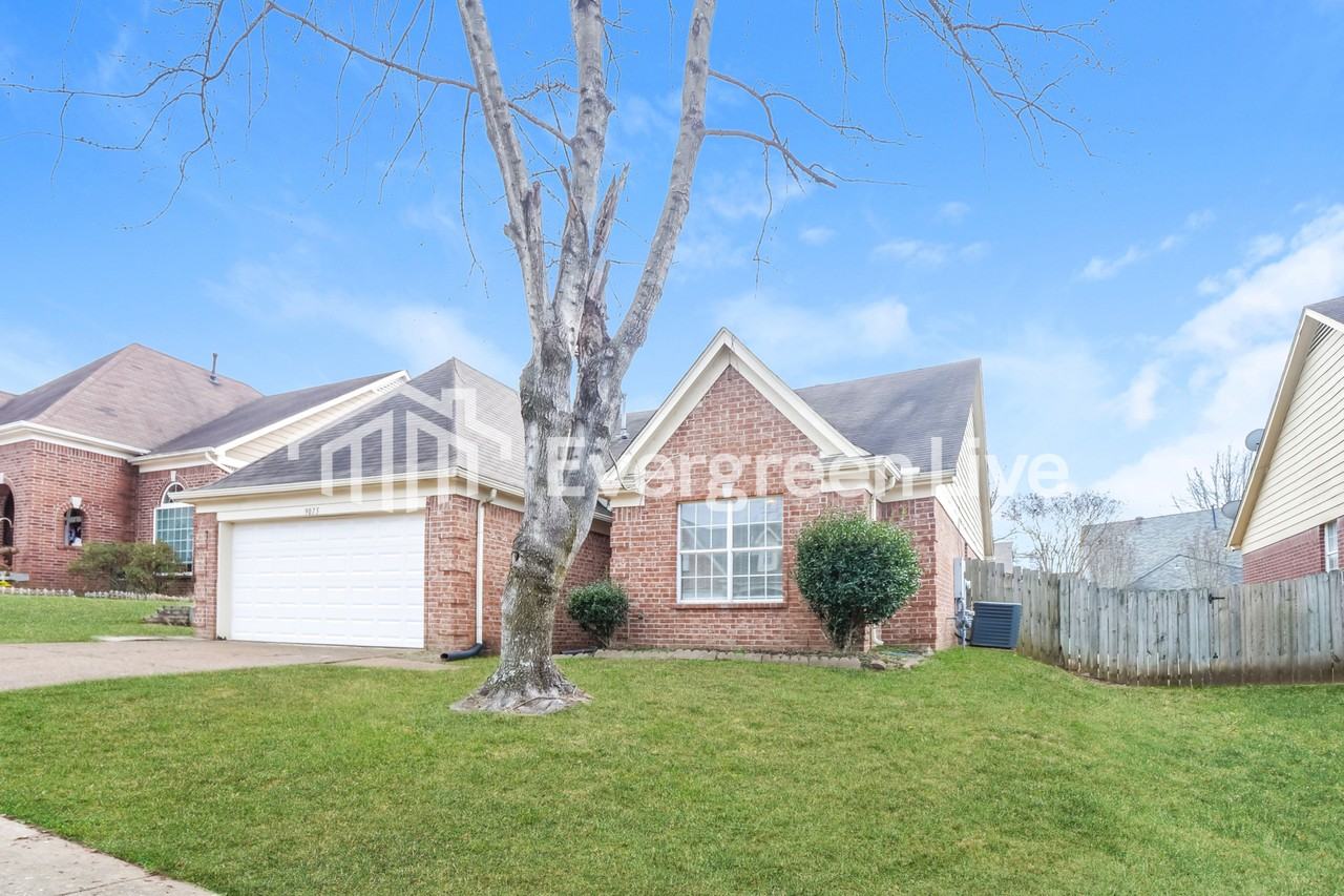 9075 Gracie Ln - Photo 2 of 15
