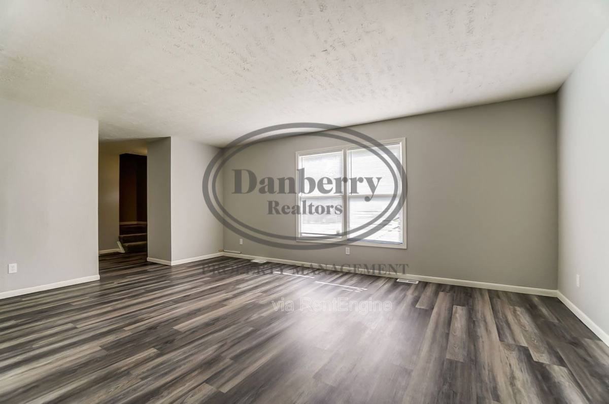 1103 Searles Rd #1 - Photo 6 of 10