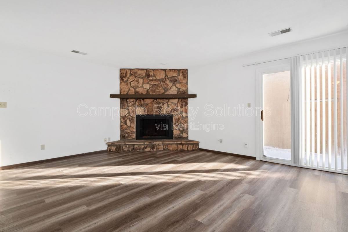 2202 Richland Prairie Blvd - Photo 3 of 10