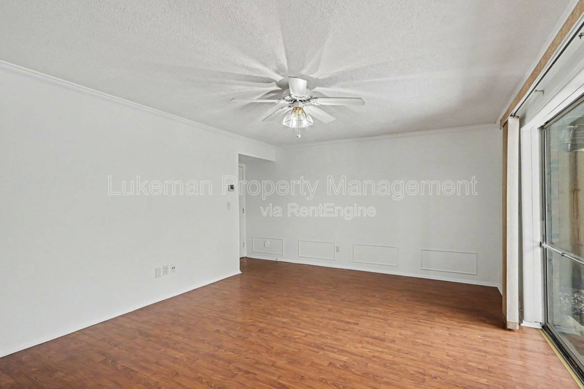 728 Garland Cir #F - Photo 3 of 10