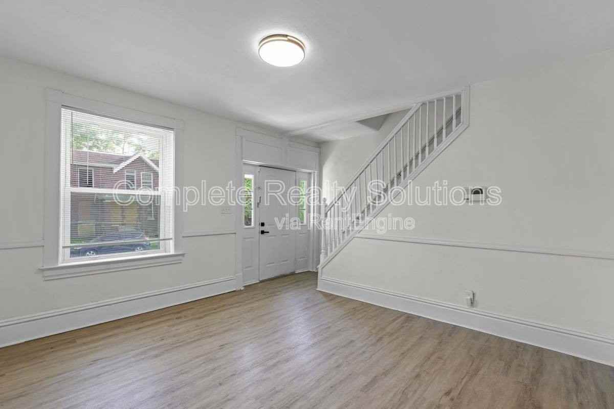 3011 Miami St - Photo 3 of 10