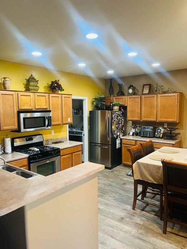 6518 S 71st Dr - Photo 4 of 9