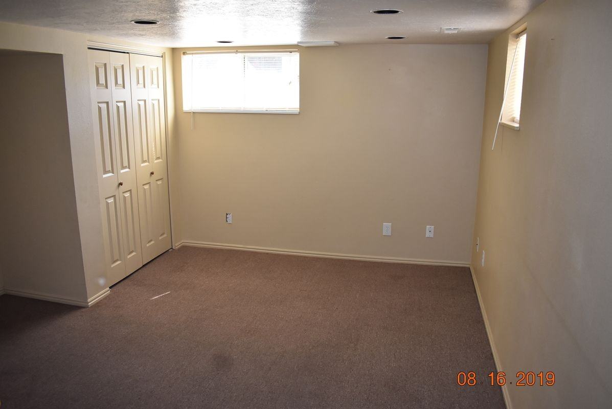 650 N Main St - Photo 3 of 11