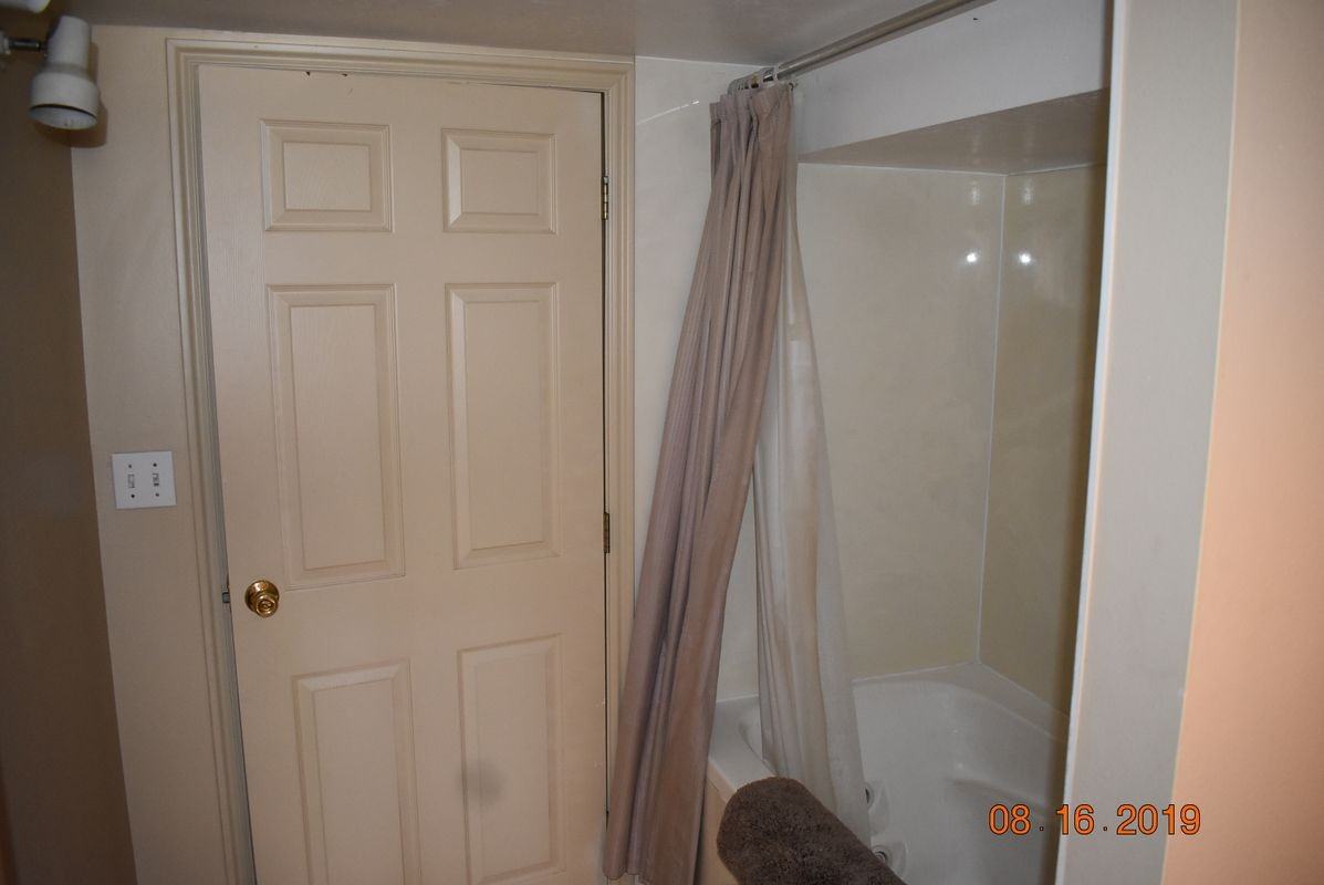 650 N Main St - Photo 6 of 11