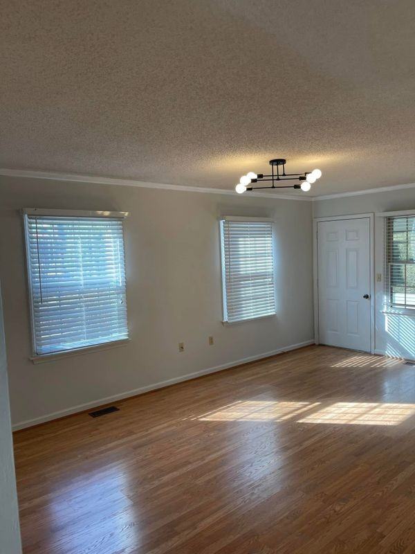 8 E Tunbridge - Photo 4 of 7