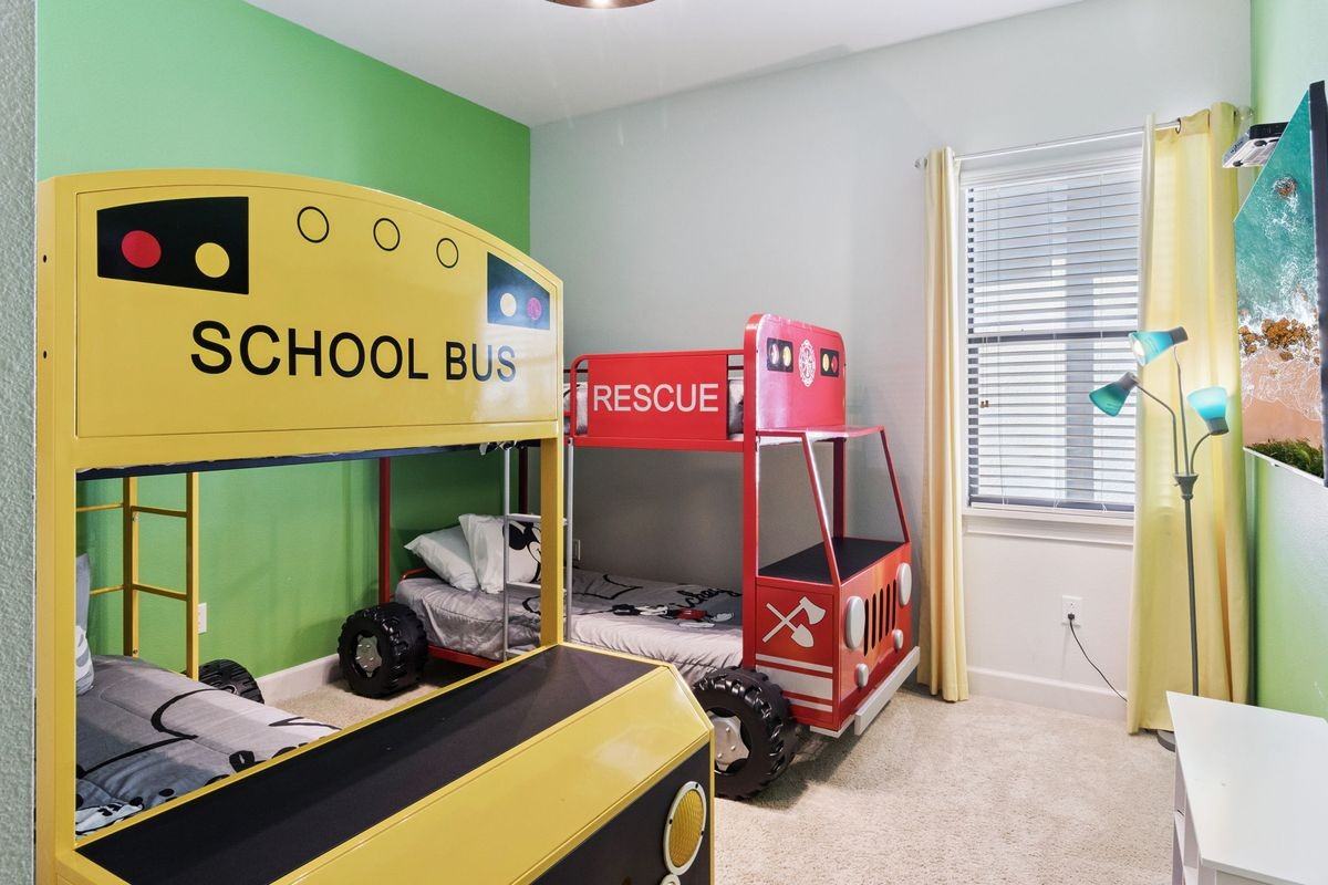 7423 Sparkling Ct - Photo 7 of 17