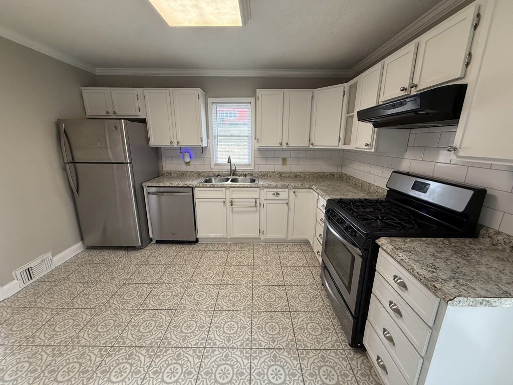 1400 N Enota Ave Nw - Photo 2 of 12