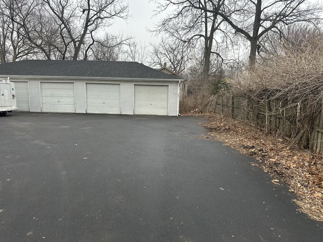 104 S Jefferson St #B - Photo 2 of 9