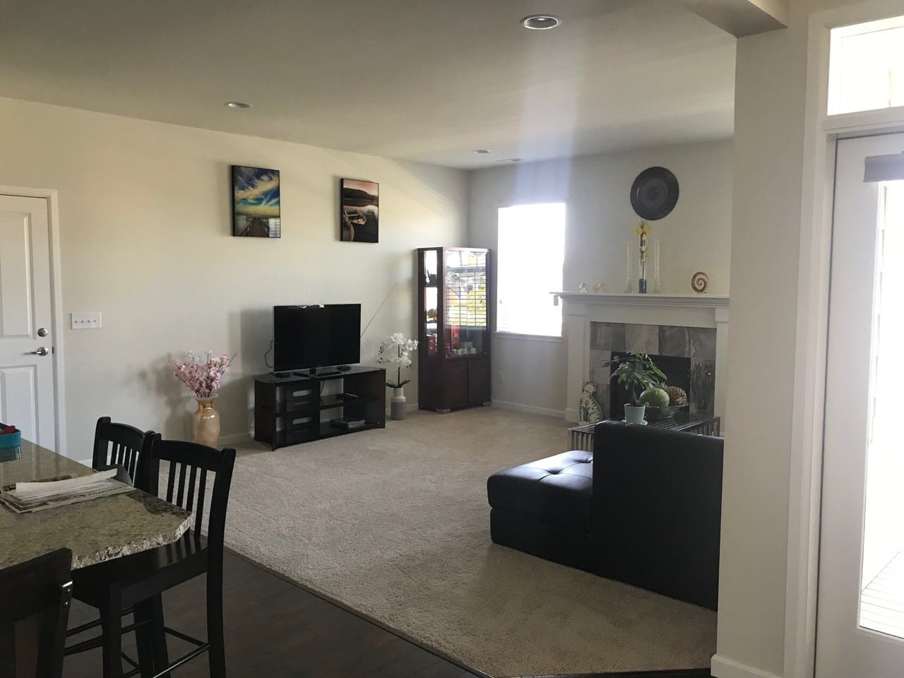 1216 28th St Nw #2 - Photo 3 of 5