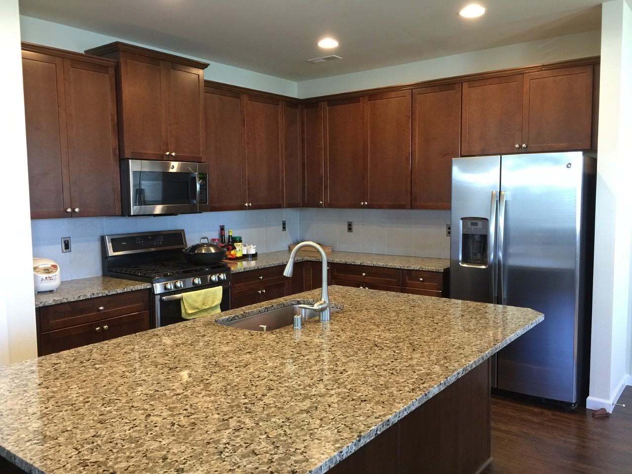 1216 28th St Nw #2 - Photo 4 of 5