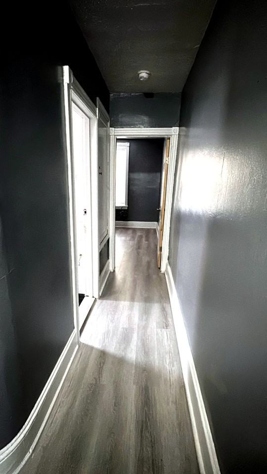 6327 N Woodstock St #2 - Photo 5 of 9