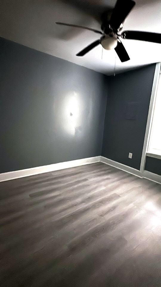 6327 N Woodstock St #2 - Photo 7 of 9