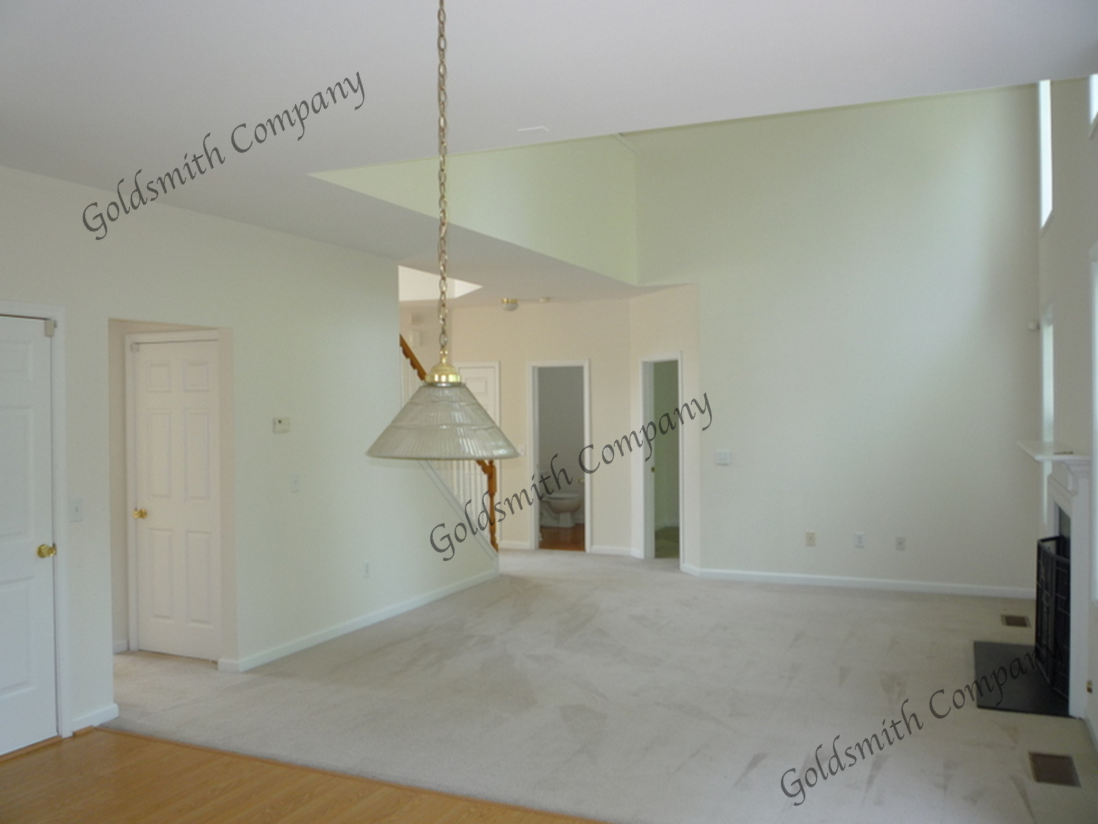 528 Collingsworth Ln - Photo 4 of 4