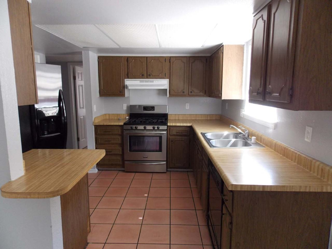 1525 Bob Smith Dr - Photo 3 of 13