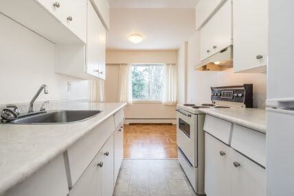 Beacon Tower Apartments - Photo 2 of 9