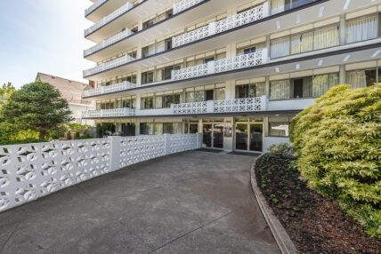 Beacon Tower Apartments - Photo 4 of 9