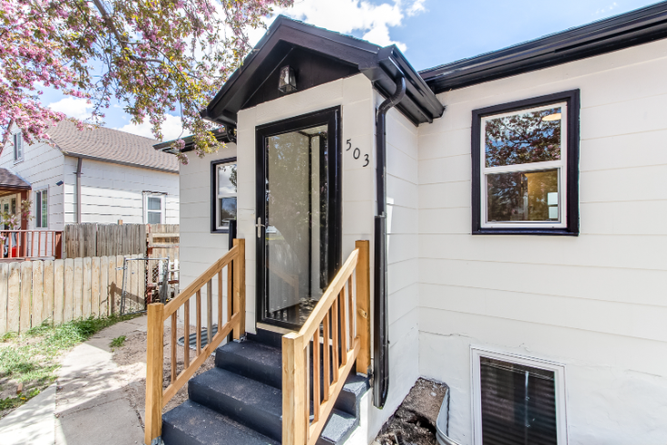 503 E 4th St Apt A - Photo 3 of 13