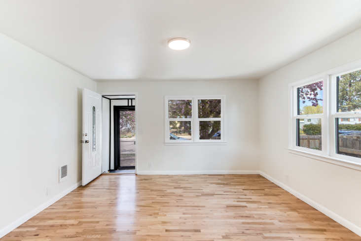 503 E 4th St Apt A - Photo 5 of 13