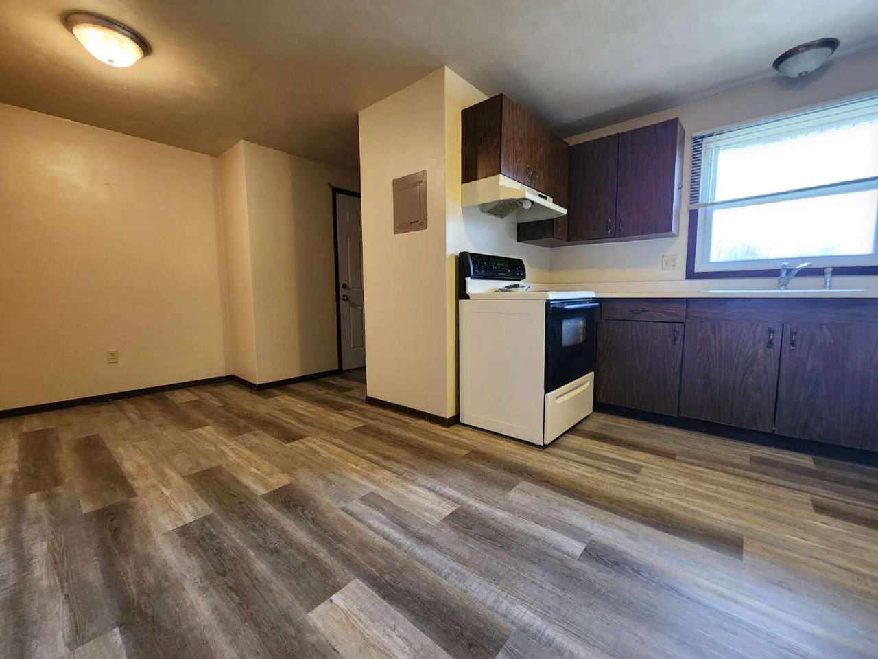 712 George St - Photo 7 of 13