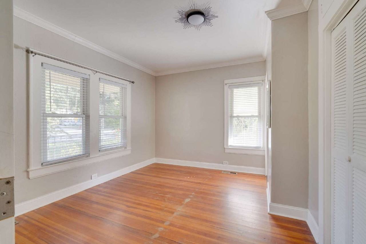 603 Carver St - Photo 7 of 32